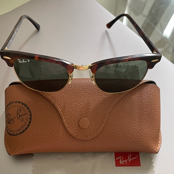 Ray-Ban Polarizes Clubmaster Classic Sunglasses in Tortoise and Green Classic - Picture 6 of 7